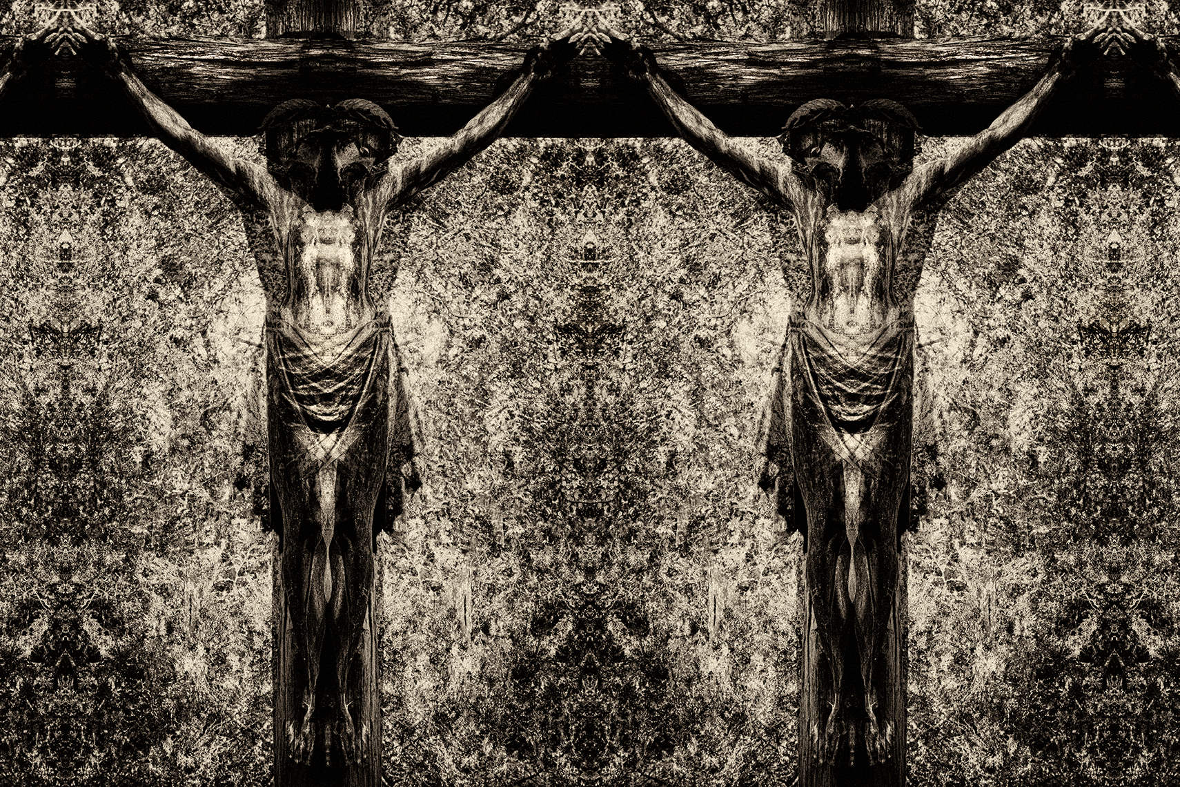 Crucifix2